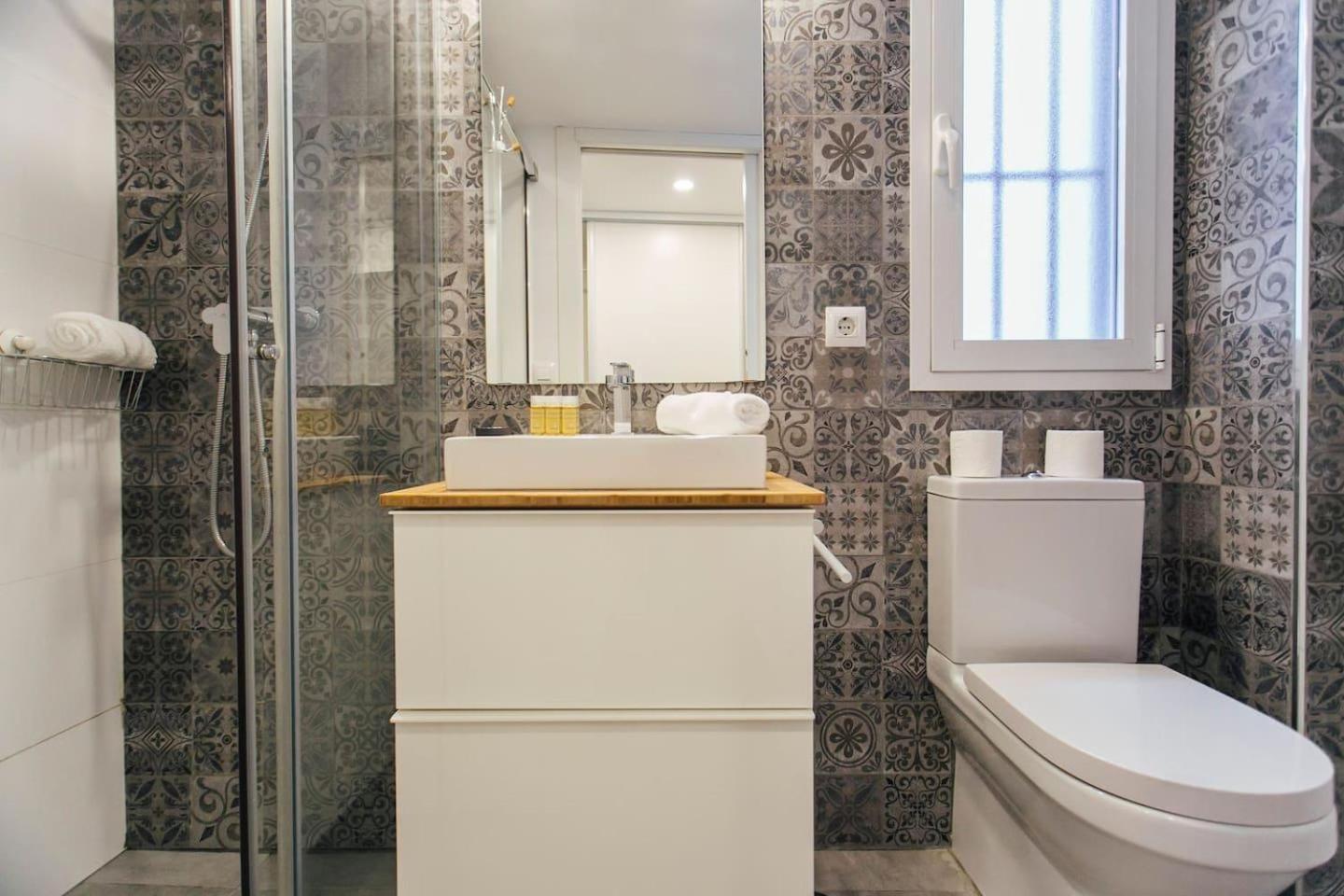 Amplio Apartamento De Diseno Precioso De Estilo Sevillano En Pleno Centro Экстерьер фото
